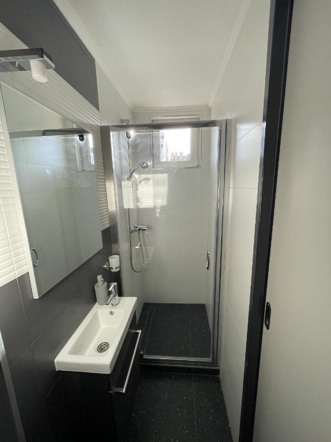 Brs22 Rooms Gyor Exterior photo