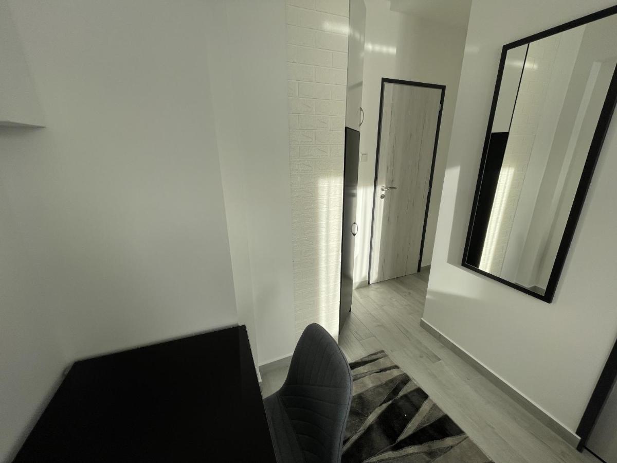 Brs22 Rooms Gyor Exterior photo